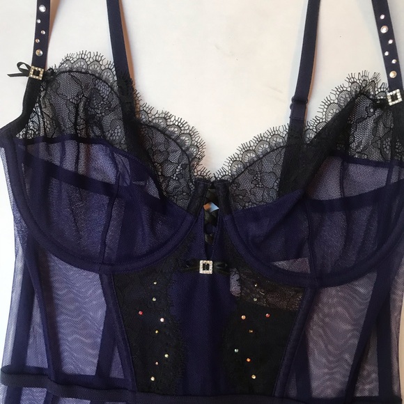 Victorias Secret Holiday Lace Merrywidow & Thong Midnight Blue 34D & M Thong NWT - Picture 4 of 9